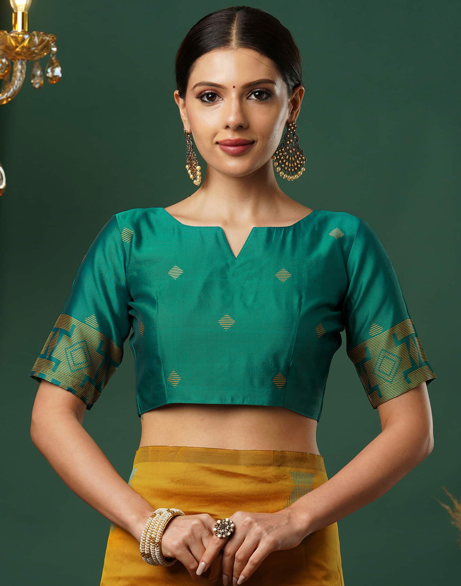 PANNUS Champagne Gold Geo Saree