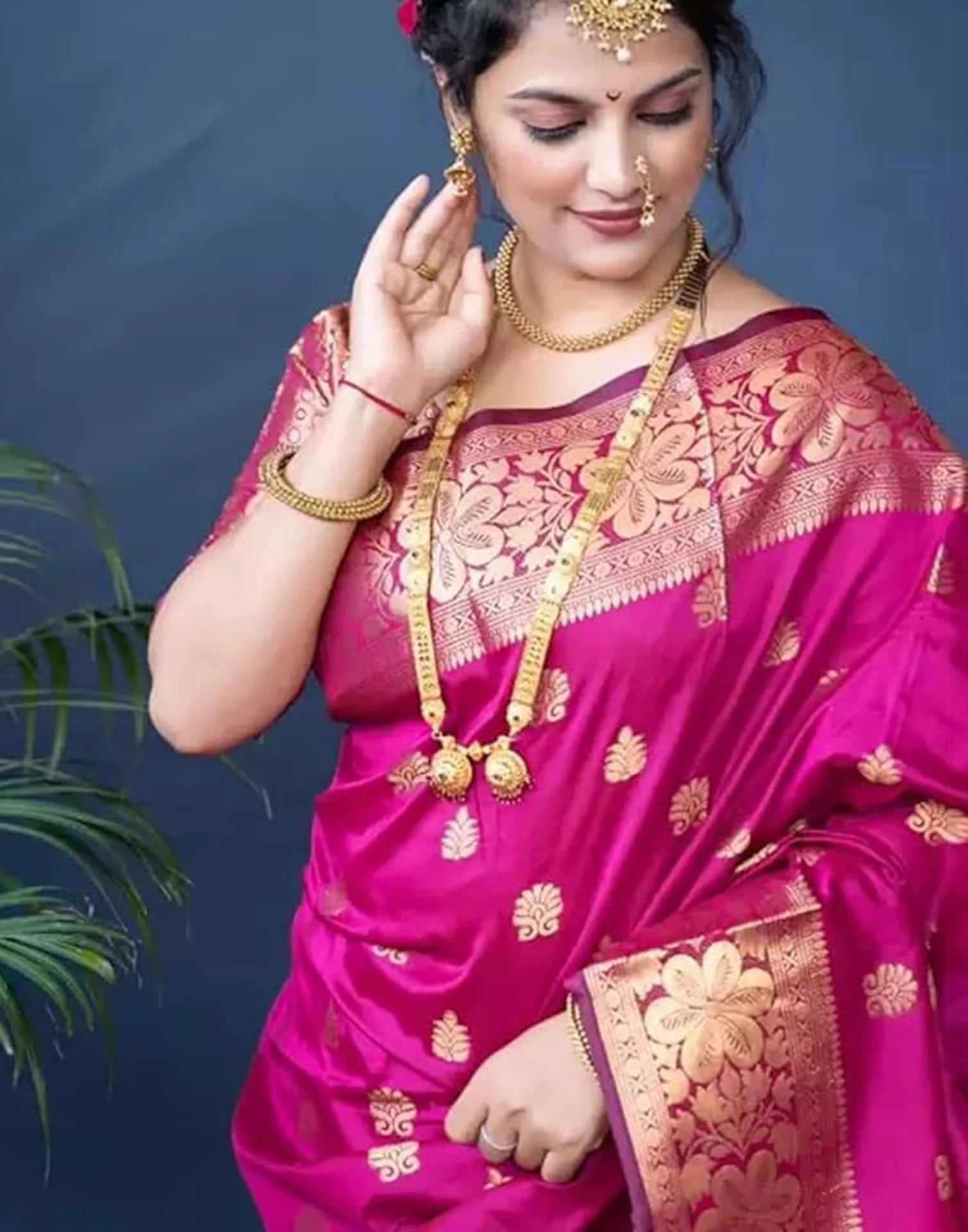 PANNUS Emerald Green Zari Brocade