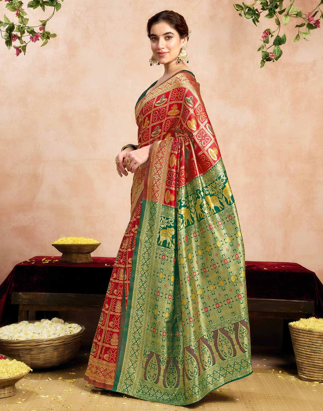 PANNUS Classic Red & Emerald Brocade