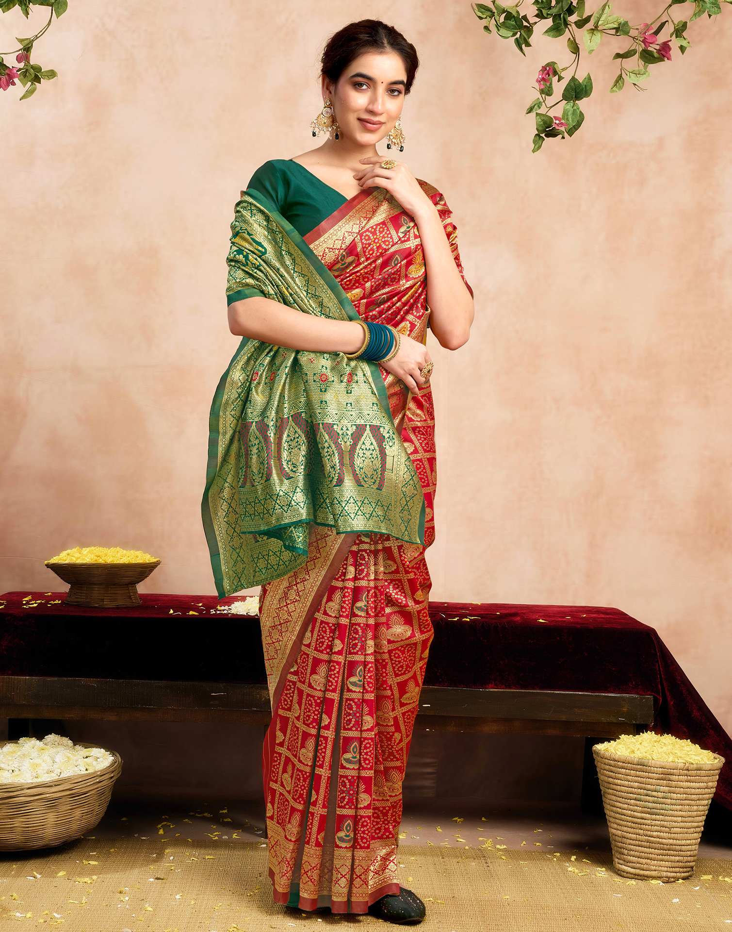 PANNUS Classic Red & Emerald Brocade