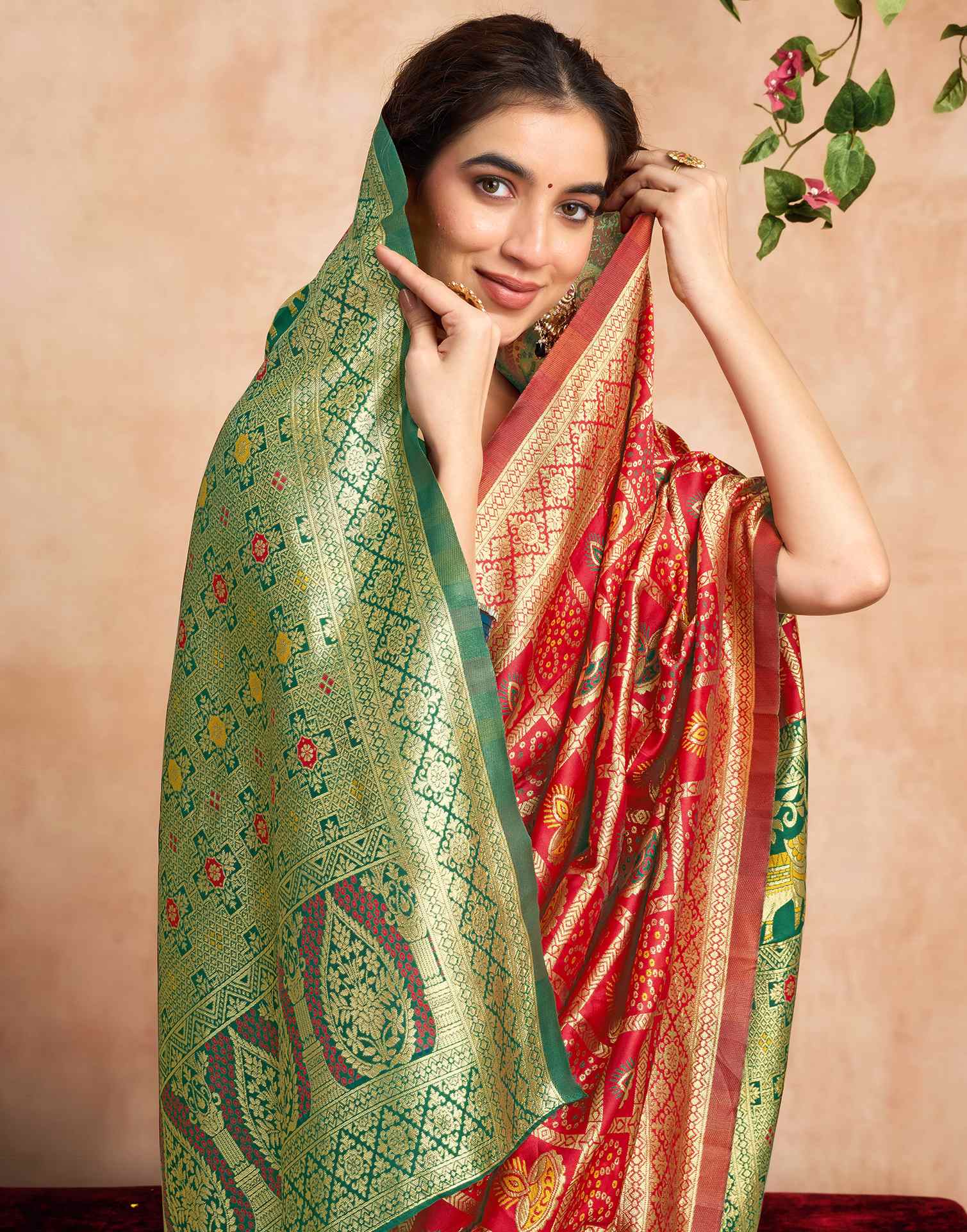 PANNUS Classic Red & Emerald Brocade