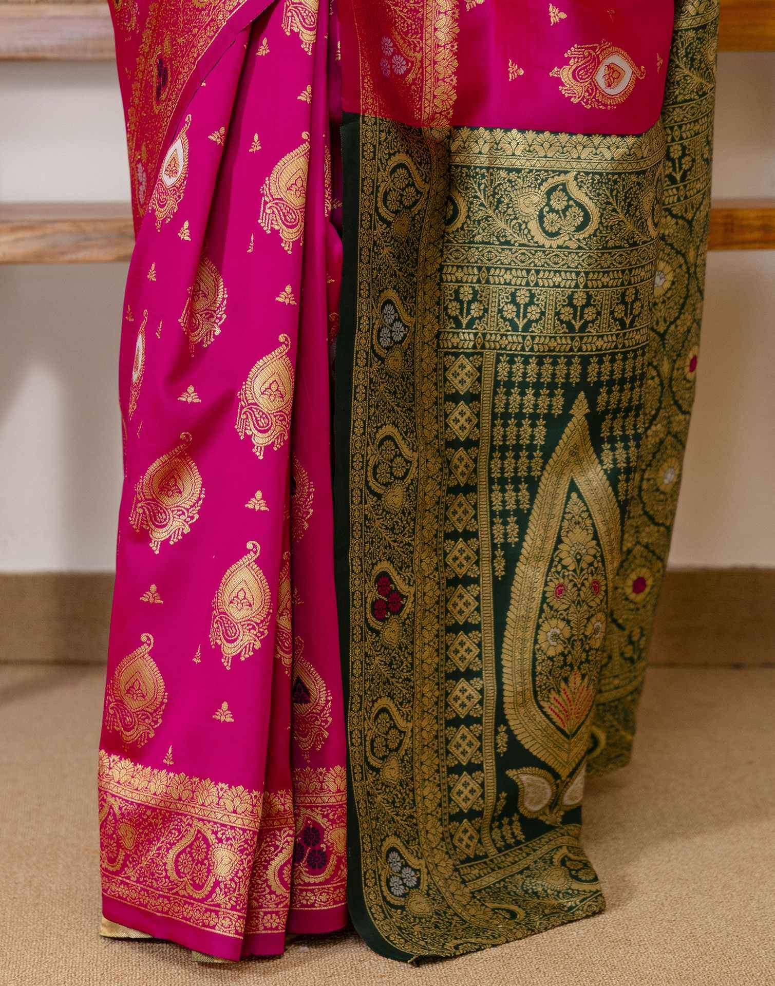 PANNUS Fuchsia & Emerald Brocade